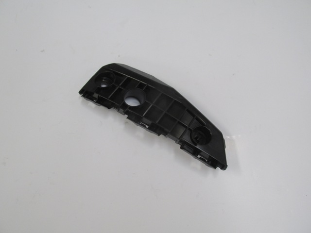 TOYOTA-AURIS--11/12;-FRONT-BUMPER-BRACKET-RH-PLASTIC