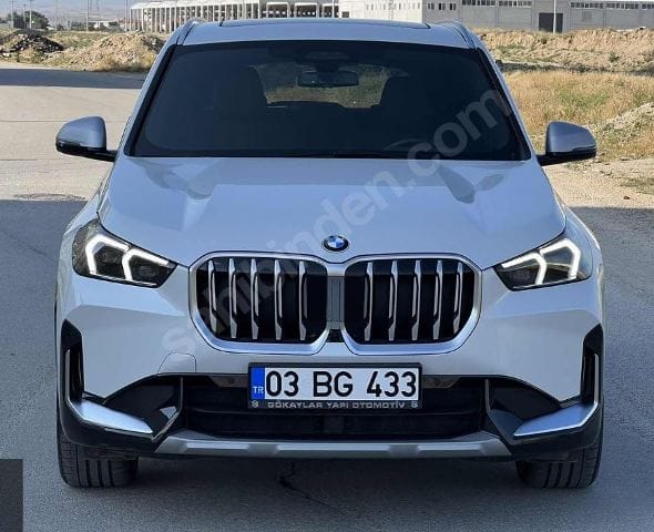 BMW X1- U11- 22/24; ARAÇ BİLGİLERİ VE RESİMLERİ