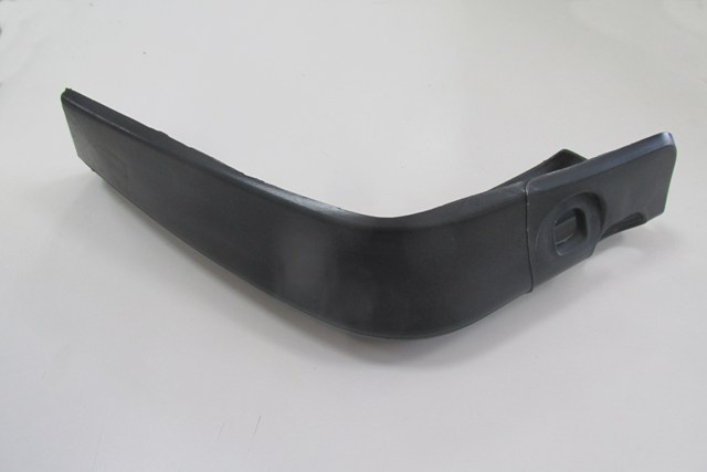 MERCEDES-E-CLASS--W124--85/93;-REAR-FENDER-MOULDING-RH