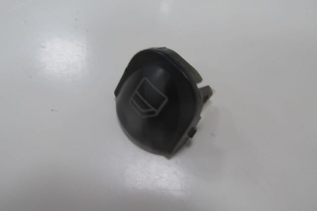 MERCEDES C CLASS- W203- 00/07; ÖN/ARKA CAM DÜĞME BUTONU SAĞ
