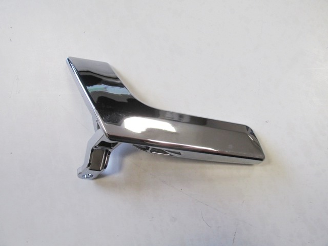 MERCEDES-C-CLASS--W204--07/11;-FRONT-DOOR-INNER-HANDLE-LH