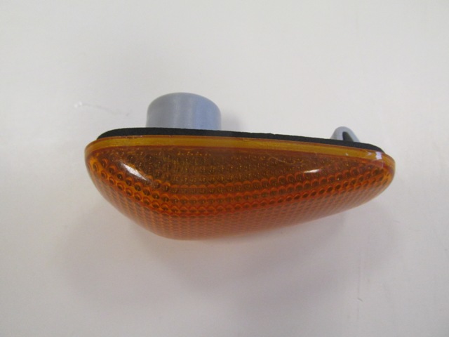 MERCEDES-E-CLASS--W210--96/99;-SIDE-LAMP-AMBER-RH/LH