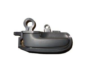 TOYOTA YARIS- 00/06; ÖN KAPI İÇ AÇMA KOLU SOL SİYAH (HUSHAN)