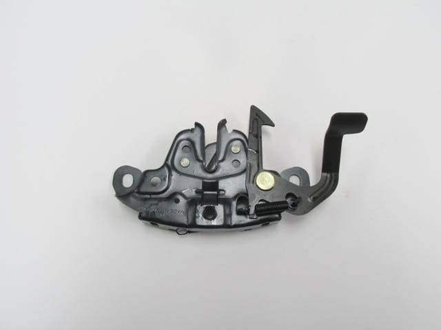 NISSAN SKYSTAR- PICK UP- D22- 97/02; KAPUT KİLİDİ (TYG)