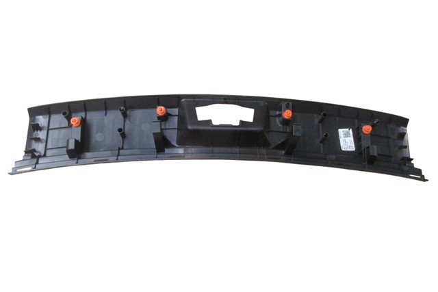 Chery Tiggo 8 Pro Arka Bagaj Plastiği (Kilit Karşiliği Üst Plastiği) (Tw) (403000114AAABK)