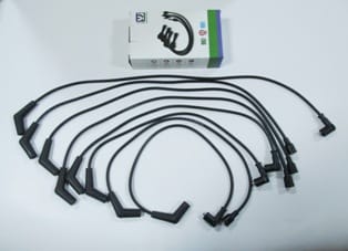 LANDROVER DEFENDER- 84/00; BUJİ KABLOSU TAKIM 4.0 cc (YOW JUNG)
