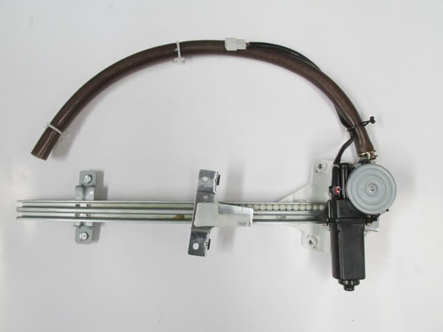 MAZDA 323- SD- 90/95; ÖN CAM KRIKOSU SAG ELEKTRIKLI/MOTORLU (HUSHAN)