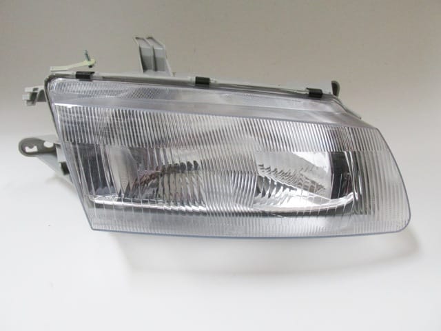 MAZDA 323- FAMILIA- 95/97; FAR LAMBASI SAG MANUEL 1.8CC (H4) (DJ AUTO)