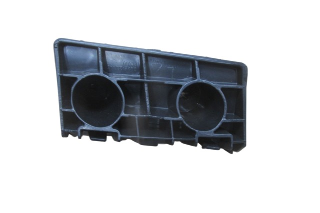 Byd Atto 3 Arka Tampon Bağlanti Braketi Diş Sağ (Tw) (SC2E2804410)