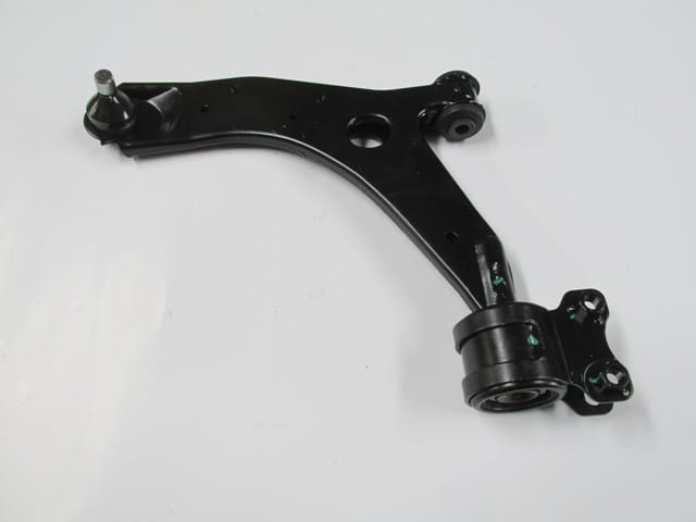 MAZDA 3- SD- 03/06; ÖN ALT TABLA SOL (SALINCAK) BURÇLU/ROTILLI BAGLANTI SACI ILE BIRLIKTE (SH)