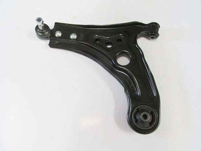 CHEVROLET AVEO- SD/HB- 05/08; ÖN ALT TABLA SOL ROTILLI/BURÇLU (SALINCAK) (SH)