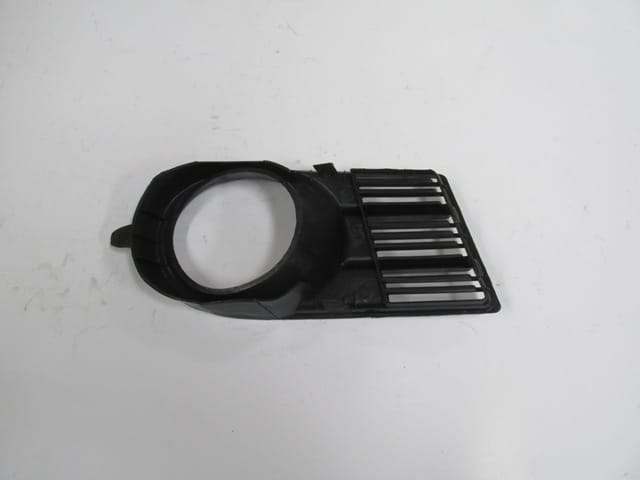 SUZUKI SWIFT- 05/07; SİS LAMBA KAPAĞI SOL SİS DELİKLİ (TYG)