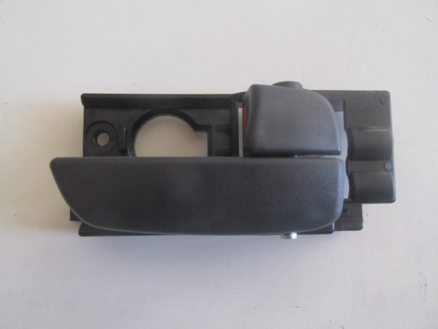 HYUNDAI-ACCENT--ERA--06/12;-FRONT-DOOR-INSIDE-HANDLE-RH-BLACK