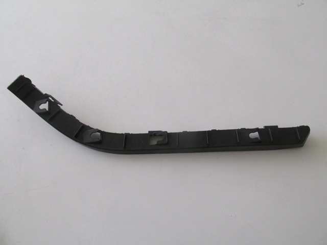 HYUNDAI-ACCENT--BLUE--11/18;--REAR-BUMPER-BRACKET-LH