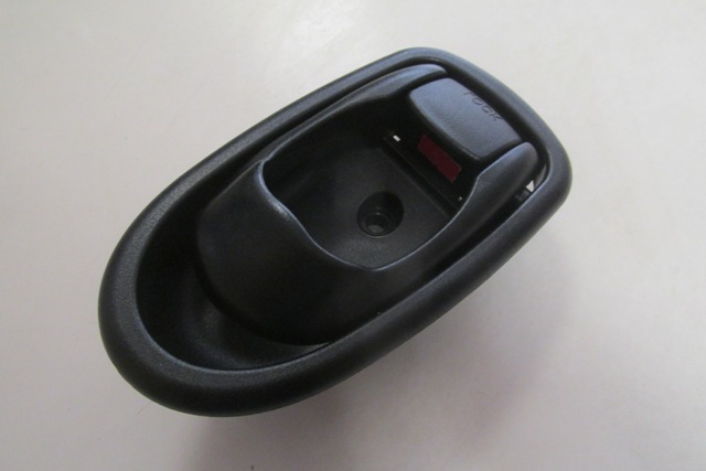 HYUNDAI-ELANTRA--95/97;-F.DOOR-INSIDE-HANDLE-LH