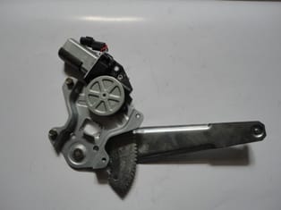 HYUNDAI GETZ- 03/05; ARKA CAM KRIKOSU SAG ELEKTRIKLI/MOTORLU (5KAPI) (TW)