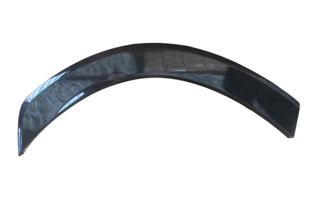 MG- HS- 24/25; ARKA ÇAMURLUK DODİK PLASTİĞİ SAĞ PARLAK SİYAH (TAMPON KISMI) (TW)