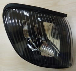 HYUNDAI STAREX- KAMYONET- 98/08; ÖN SINYAL SAG FÜME (FAMELLA)