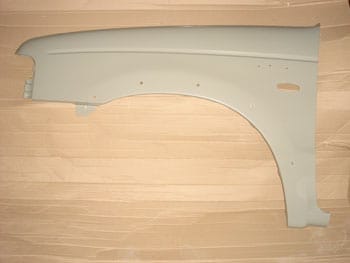 FORD RANGER- PICK UP- 03/07; ÖN ÇAMURLUK DELIKLI SOL GRI BOYALI (DODIK DELIKLI) ORIJINAL