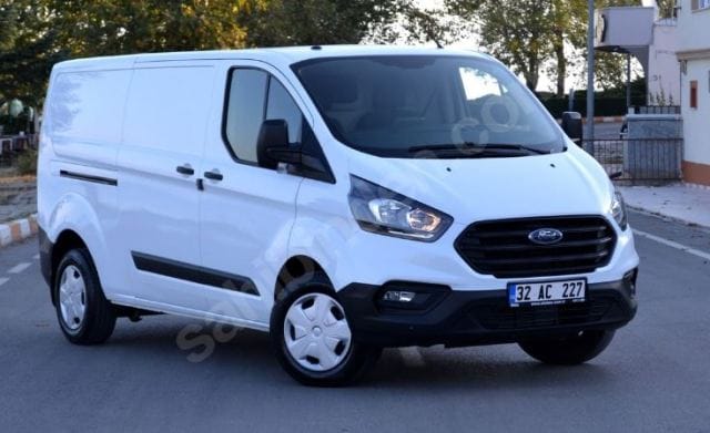 FORD CUSTOM- 18/23; ARAÇ BİLGİLERİ VE RESİMLERİ