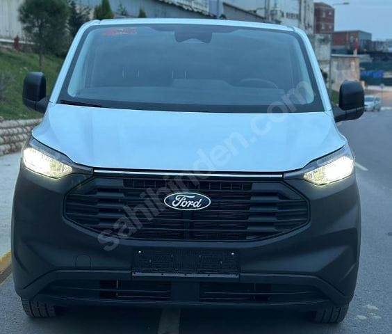 FORD CUSTOM- 23/25; ARAÇ BİLGİLERİ VE RESİMLERİ